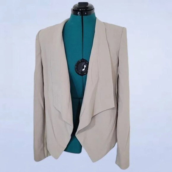 BCBGMaxAzria Abree‎ Jacket in Pumice - Size Extra Small - Picture 2 of 10